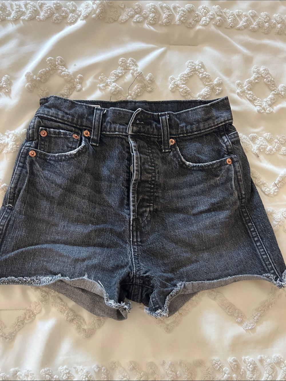 GAP cheeky short sky high High-Waist Washed Black Denim Shorts 00 /24
